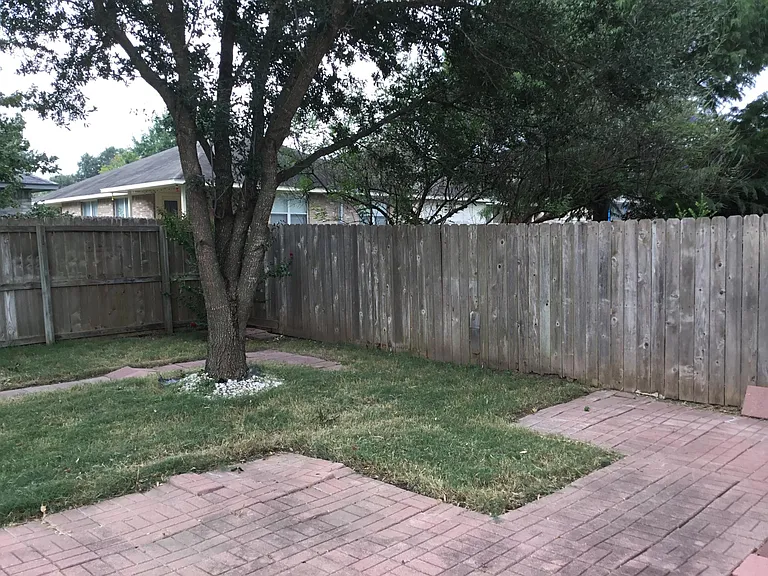 1639 Anna Lee Dr — Photo 5