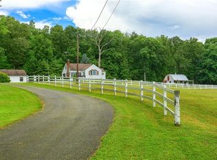 504 Preston Dr, Butler, PA 16001