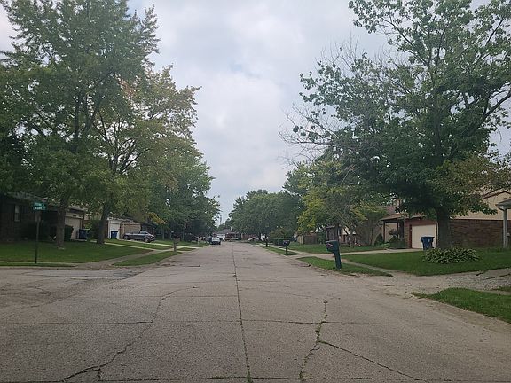 5th image of 10324 E Kiowa Dr