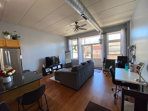 4th image of 839 S Western Ave #208