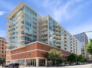 909 W Washington Blvd APT 606, Chicago, IL 60607