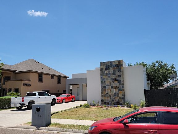 2nd image of 2424 Carianna Ave