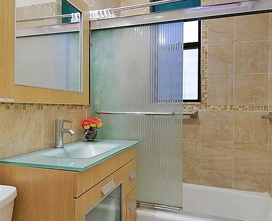 5th image of 65 W 87th St APT 2