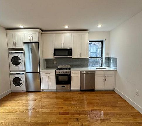 3rd image of 15 Marion Ave