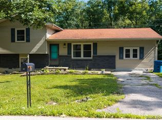 807 Rollotrend Ln, Eldon, MO 65026