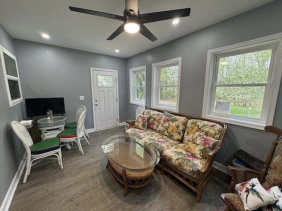 3rd image of 6354 Fleming Rd