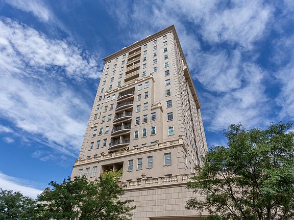 2nd image of 475 W 12th Ave Unit 9E