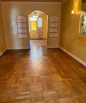2nd image of 738 Crawford Ave