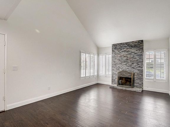 3rd image of 10466 La Morada Dr