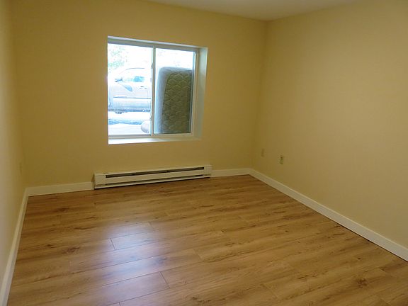 5th image of 180 Kendall Ave #3B-3BA