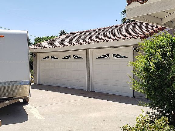 3rd image of 13121 Penny Ln
