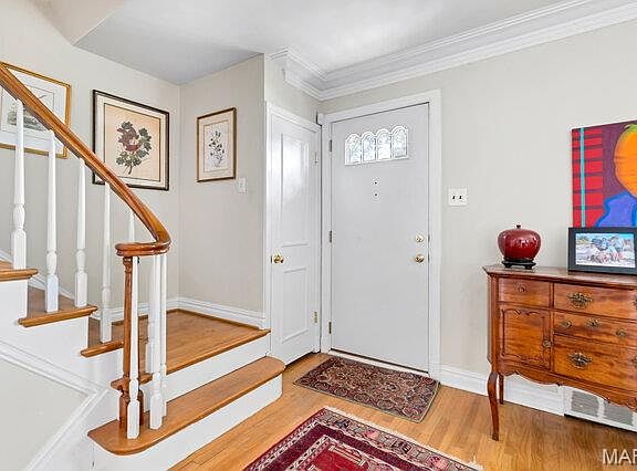4th image of 8124 Stratford Dr