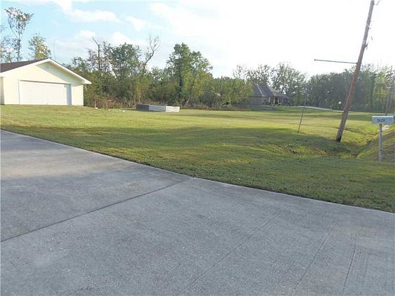 3rd image of 5101 Shady Park Dr