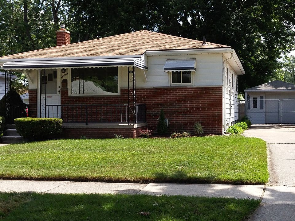 1st image of 28258 Groveland St