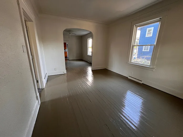 818 N University St — Photo 6