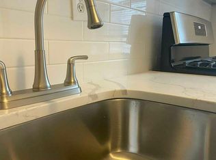 1160 71st St #2R, Brooklyn, NY 11228