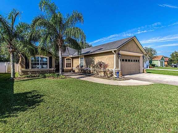 3rd image of 1032 Oak Arbor Cir