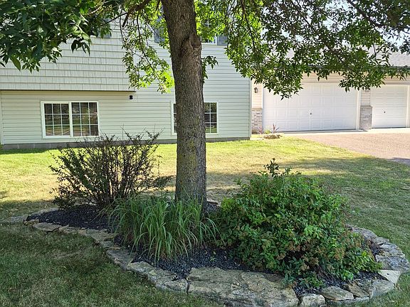 2nd image of 1548 Cedar Dr SE