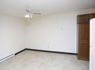 1440 E Gateway Cir S APT 4, Fargo, ND 58103