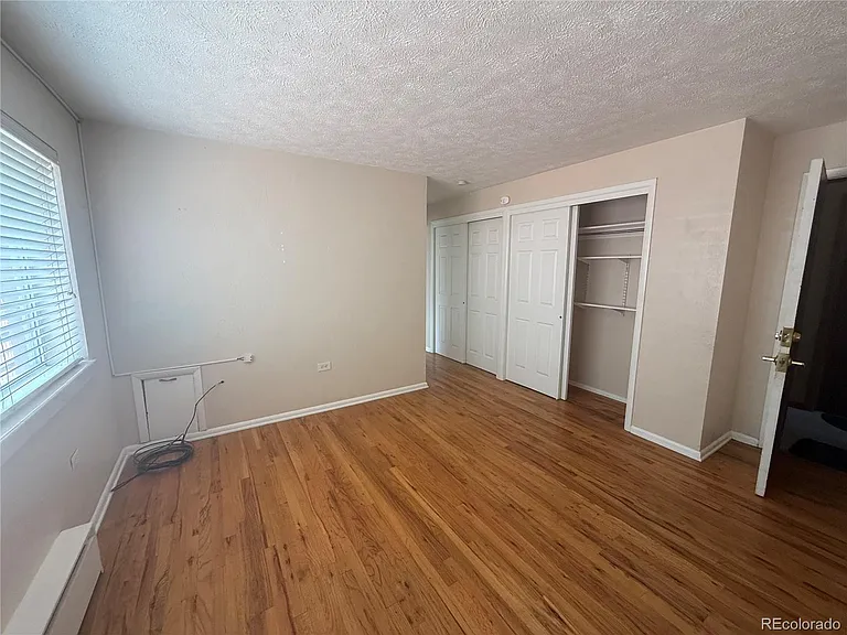 1063 N Clarkson St #8 — Photo 35