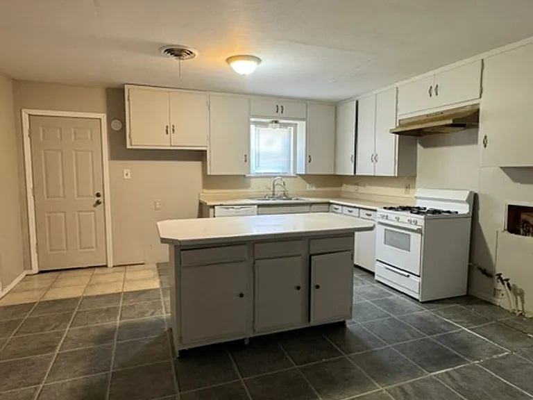 4323 S Polk St — Photo 8