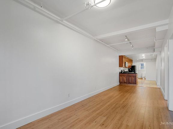 4th image of 457 Potrero Ave #J