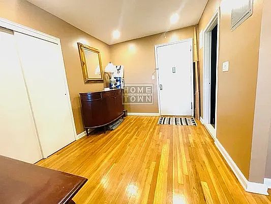 5th image of 33-24 Junction Blvd APT 5X