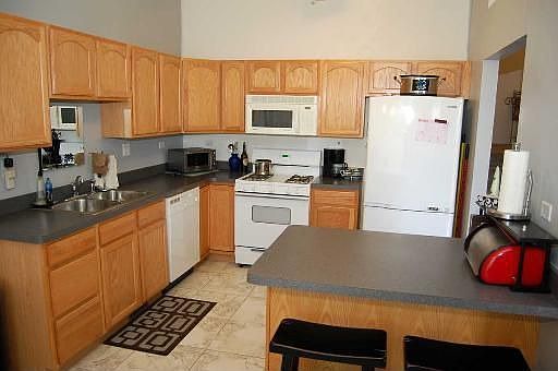 5th image of 22404 Lakeshore Dr
