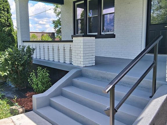 2nd image of 1915 Neyer Ave
