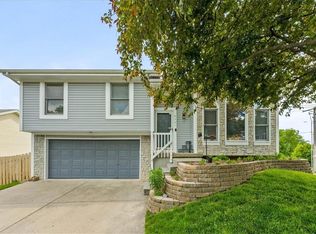 6301 NE 48th Ct, Kansas City, MO 64119
