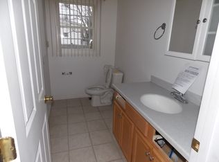 377 Woonasquatucket Ave APT 3, North Providence, RI 02911