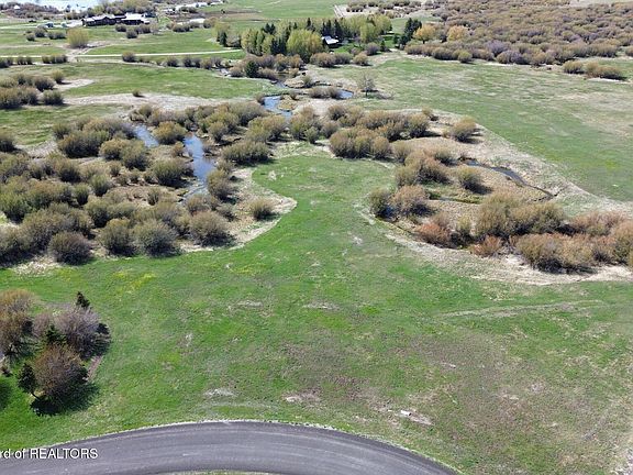 3rd image of 6532 Fox Springs Dr