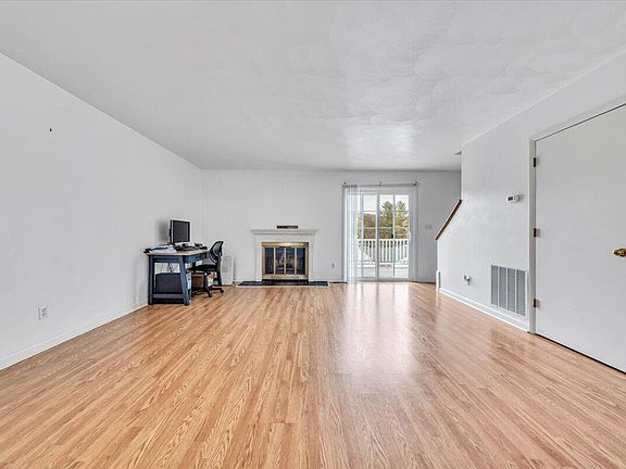 5th image of 3048 Winterberry Dr