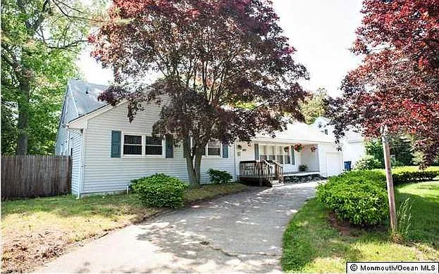 170 Monmouth Rd — Photo 2