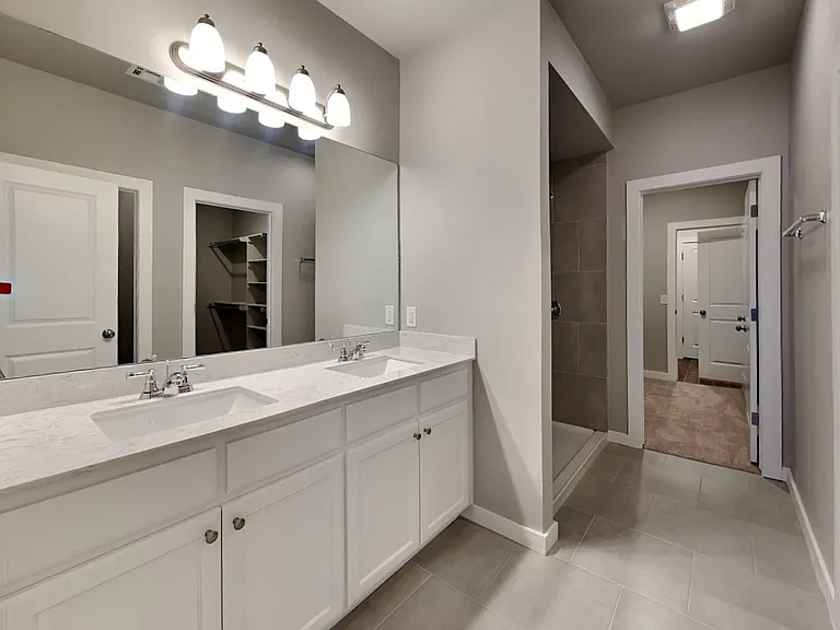 12432 Armstrong Dr — Photo 11