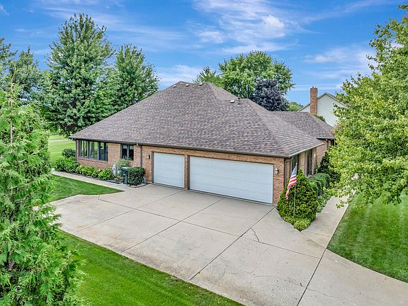 3rd image of 24123 Brancaster Dr