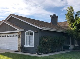 496 Granite View Dr, Perris, CA 92571