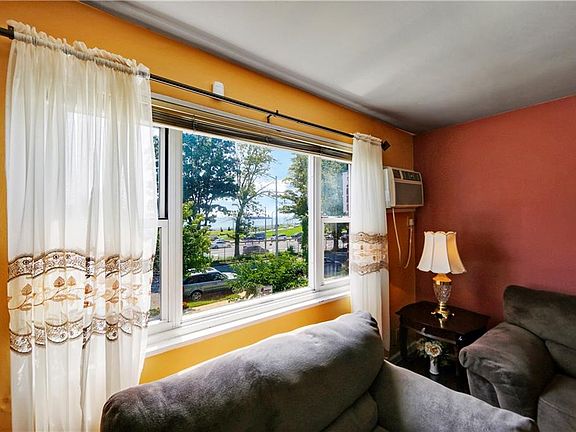 3rd image of 1511 Independence Ave #2B