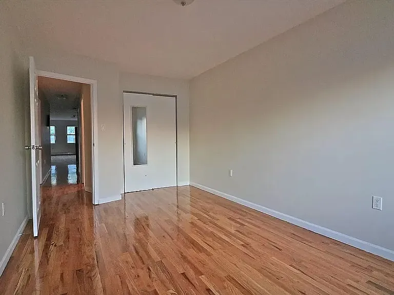 478 E 29th St #3 — Photo 8