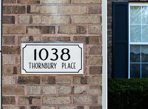 3rd image of 1038 Thornbury Pl