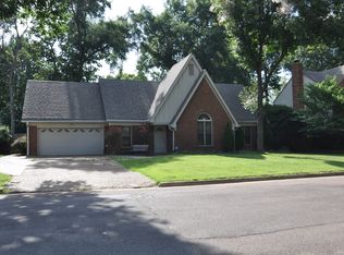 1925 Edwards Mill Rd, Germantown, TN 38139