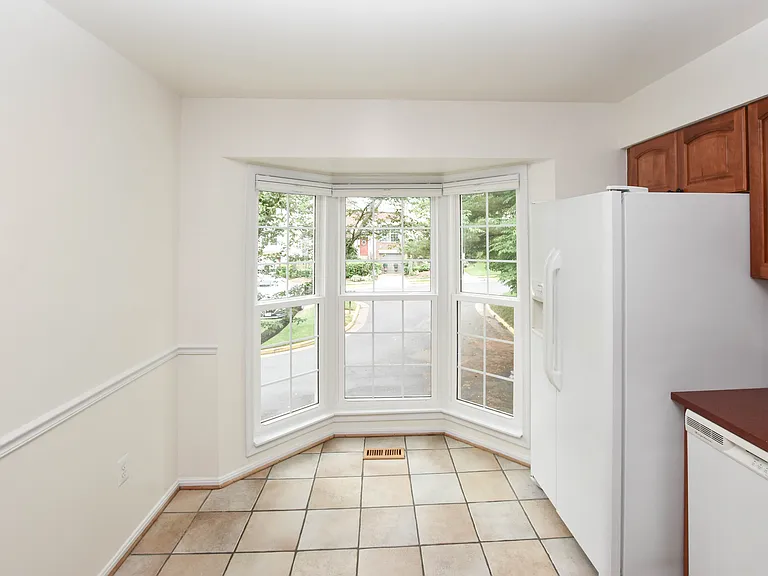 5843 Wye Oak Commons Ct — Photo 12