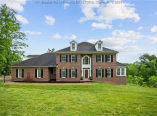 12 W Coventry Rd, South Charleston, WV 25309