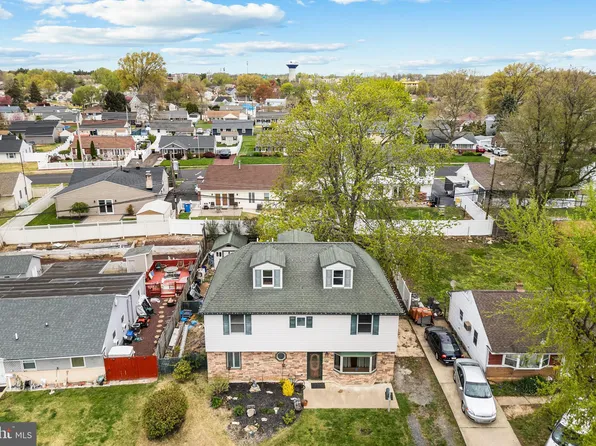 2748 Bellview Dr, Bensalem, PA 19020