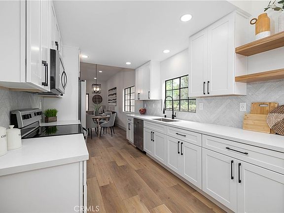 2nd image of 3516 Somerset Way