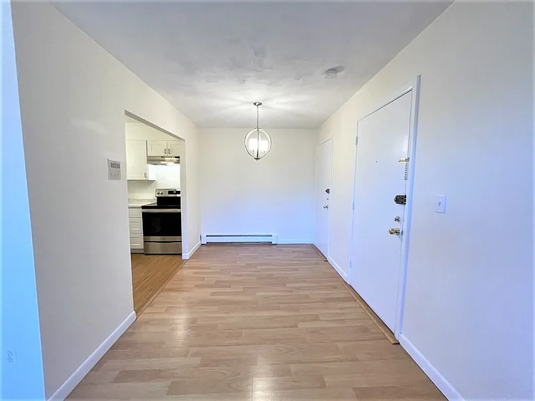 295 Main St #28 — Photo 2