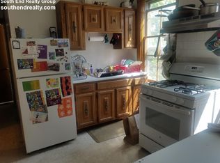 9 Putnam St #1, Somerville, MA 02143