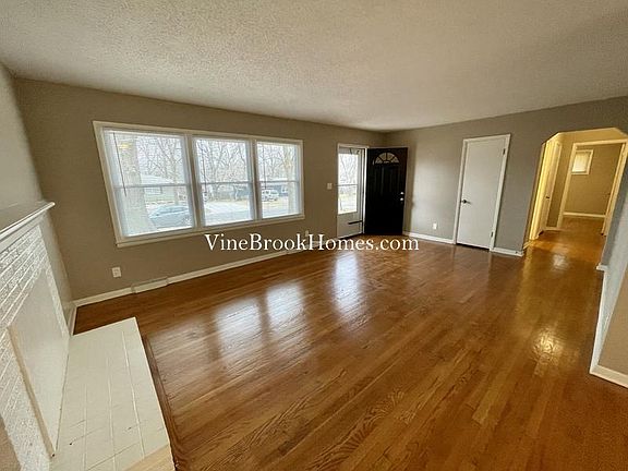 3rd image of 6200 Lane Ave