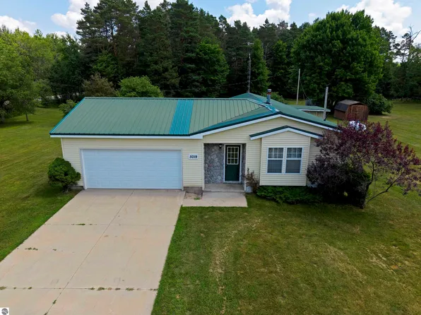 5019 Golden Rd SE, Kalkaska, MI 49646