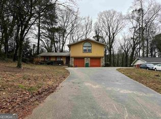 5191 Rockbridge Rd, Stone Mountain, GA 30088